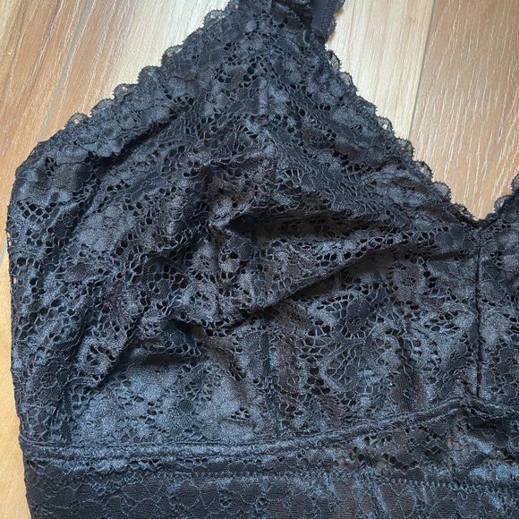 Full bust wire-free lace bralette - Picture 2 of 4